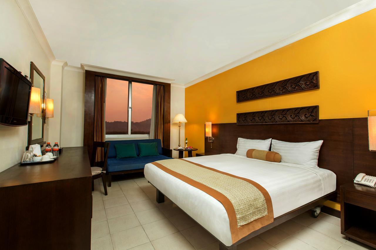 Tinidee Hotel Ranong Exterior photo